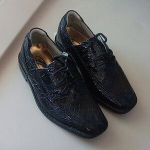 Hugo Vitelli snakeskin church shoes